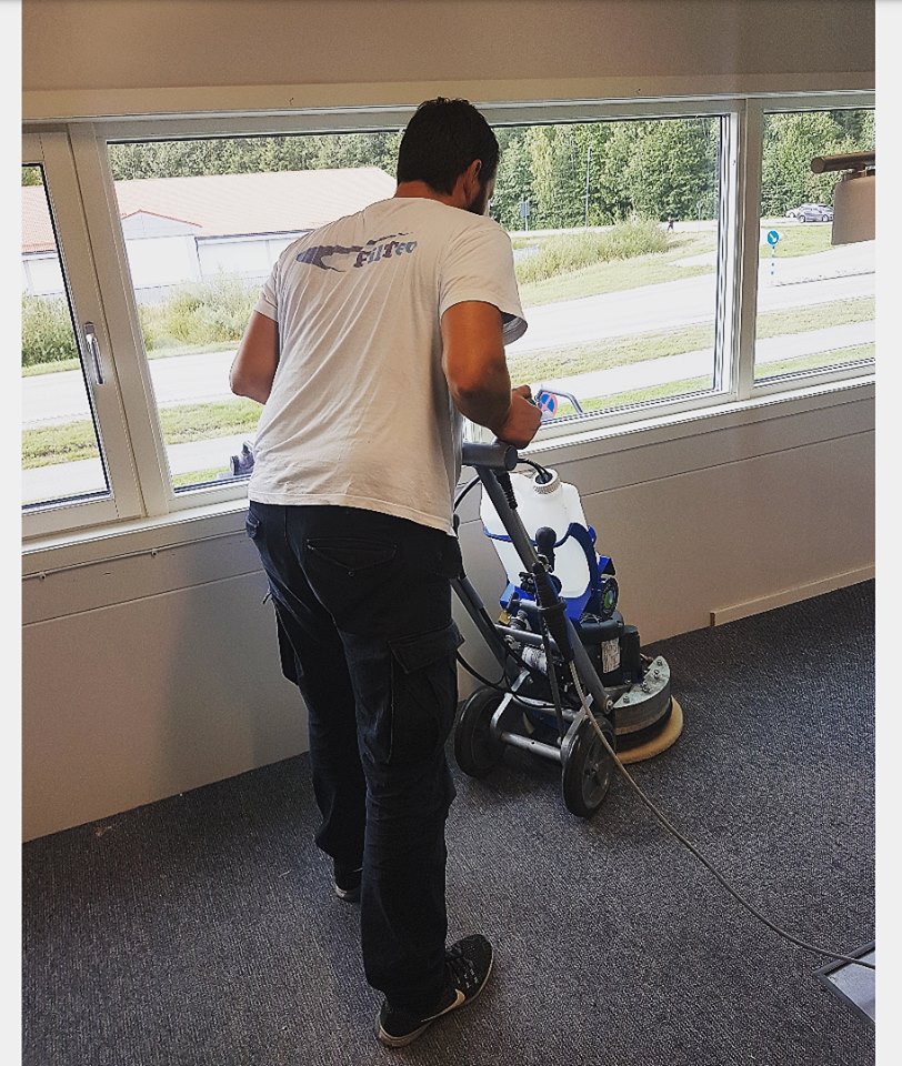 Maskinrengöring av heltäckningsmattor